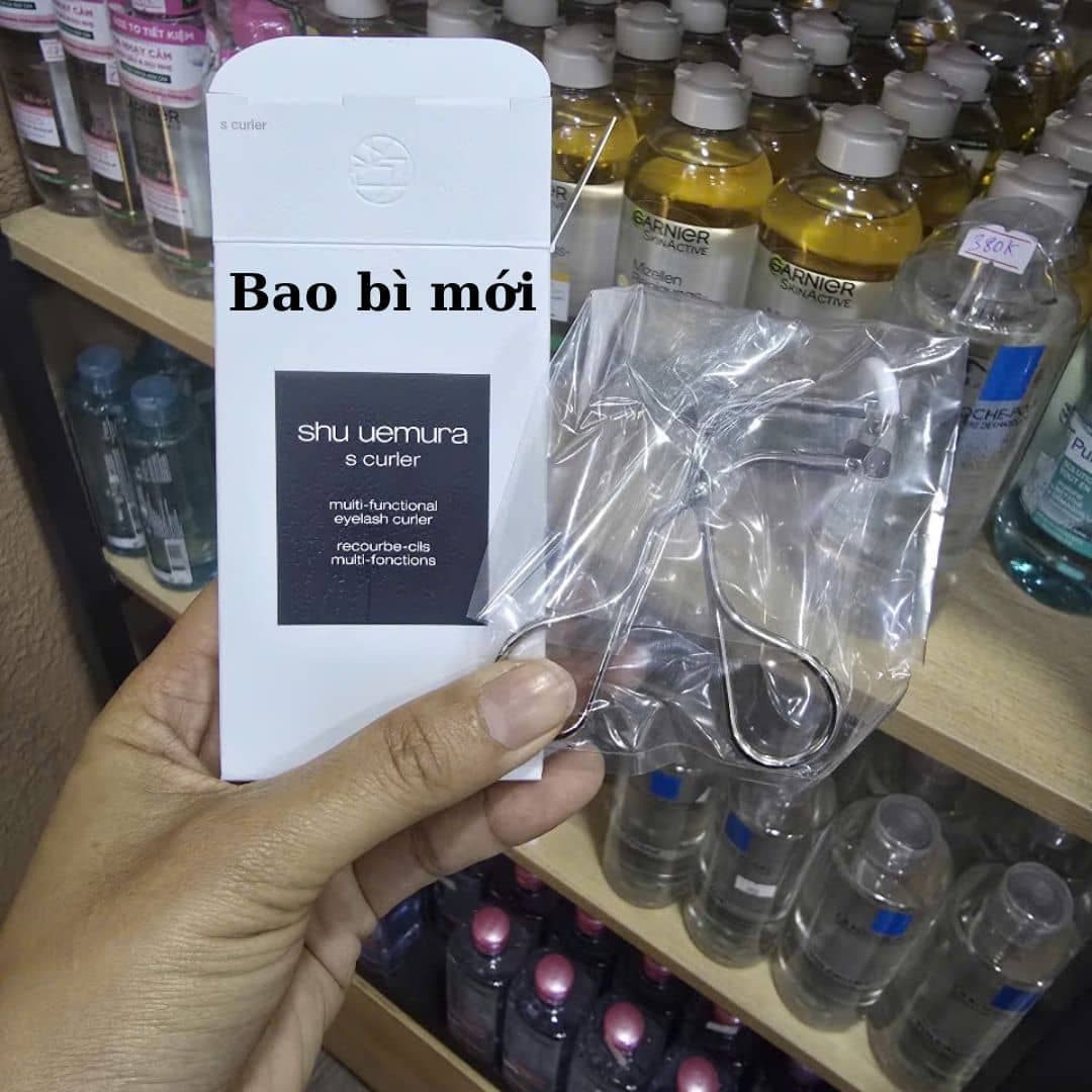 Bấm mi Shu S-Curle hay còn gọi là bấm góc